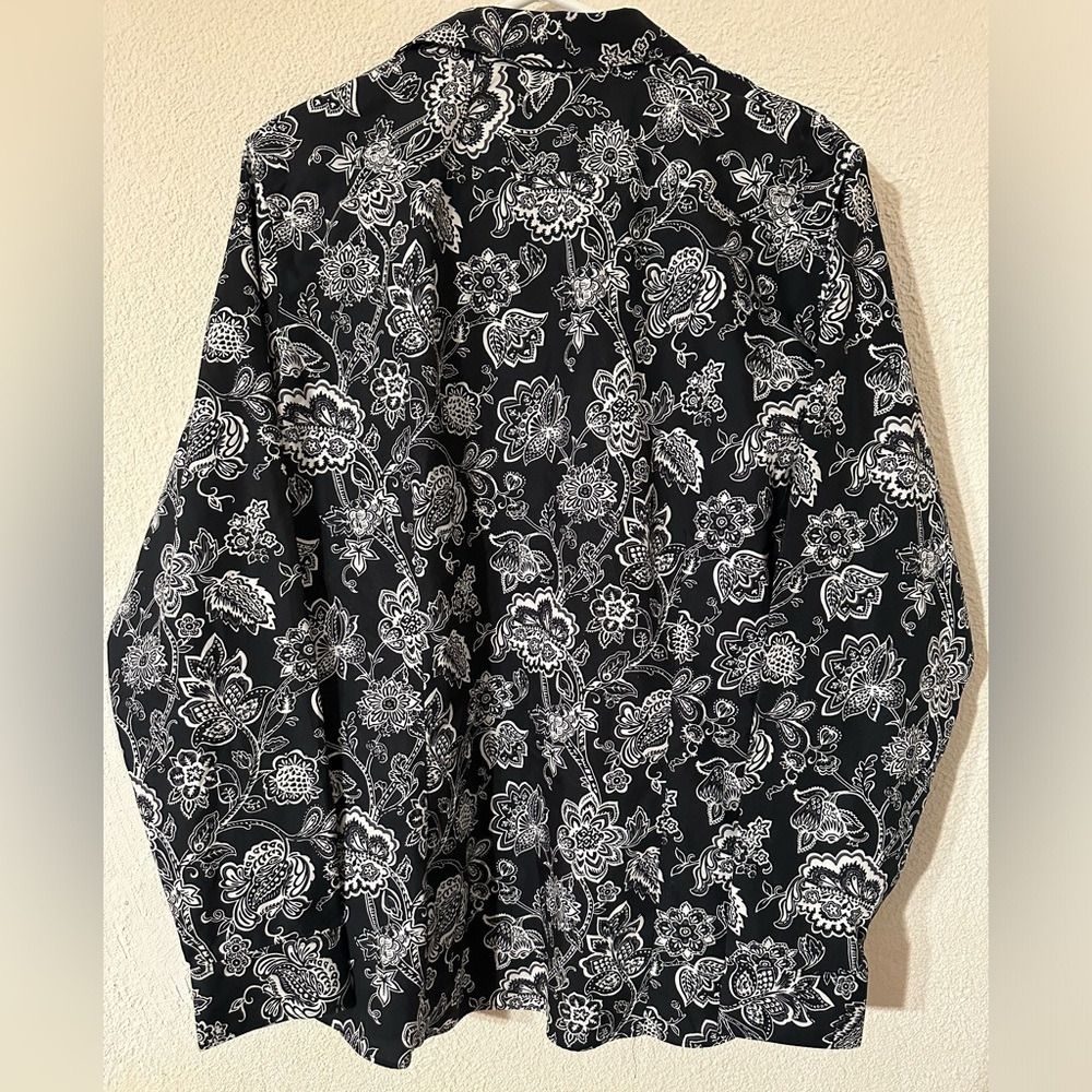 Land’s End Top Women Black/White 100% Cotton Floral Button Up Long Sleeve Size18 - Picture 3 of 6